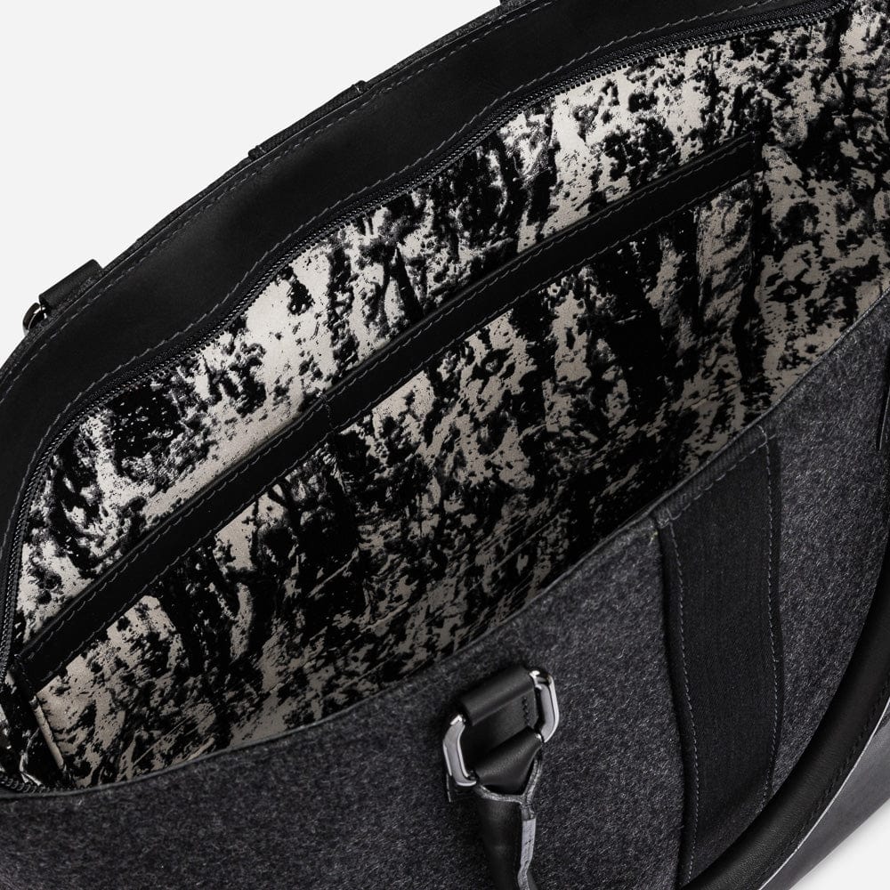 Italian Wool Tote in Black