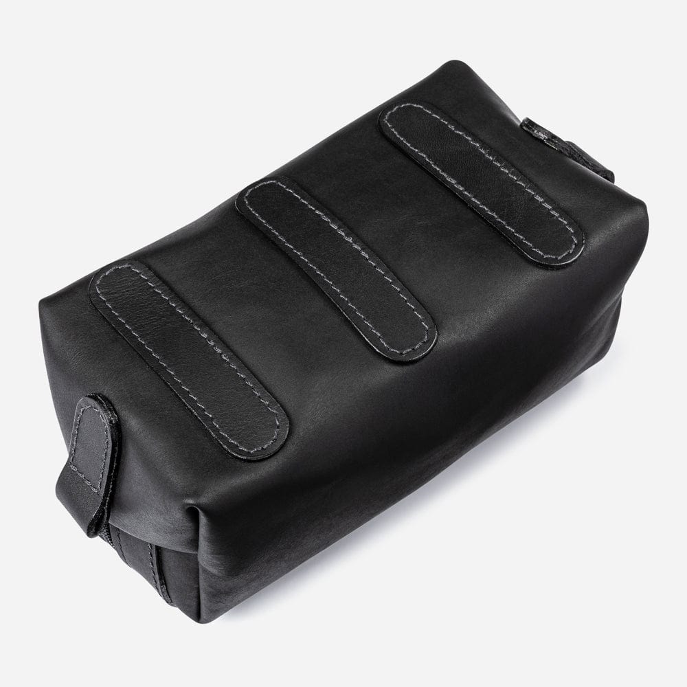 Leather Dopp Kit in Black